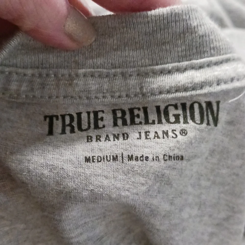 Men's True Religion shirt